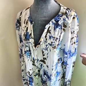 Roamans floral blouse size 28
